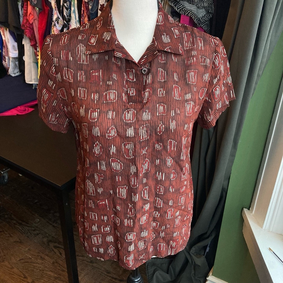 Women's Peter Nygard Blouse, Size 6, Red - Picture 2 of 7